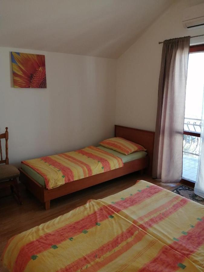 Maribela Apartment Trogir Bagian luar foto