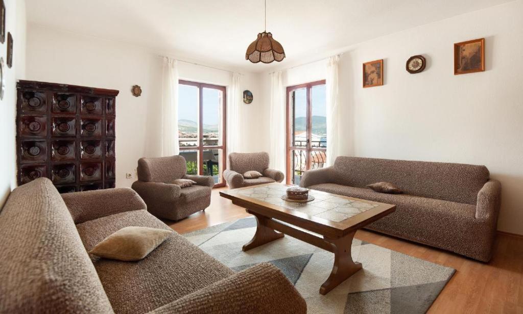 Maribela Apartment Trogir Bagian luar foto