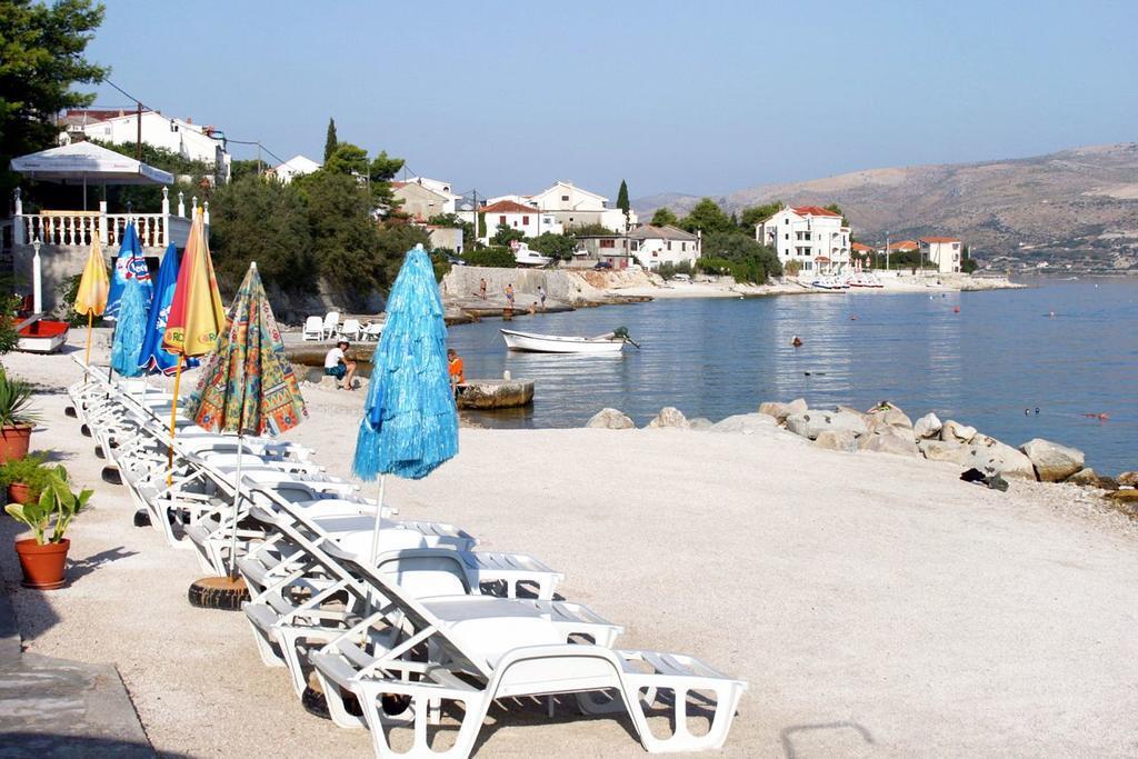 Maribela Apartment Trogir Bagian luar foto