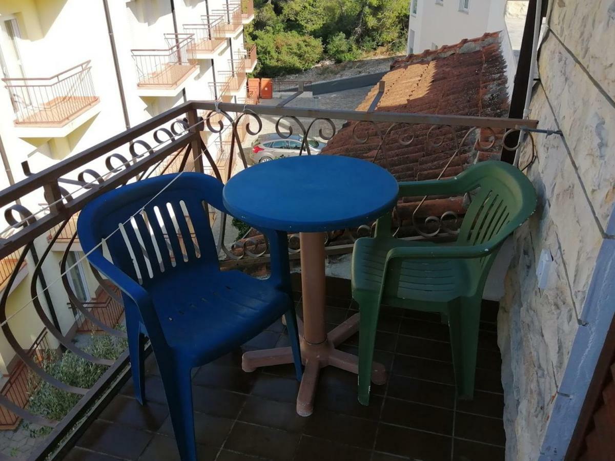 Maribela Apartment Trogir Bagian luar foto